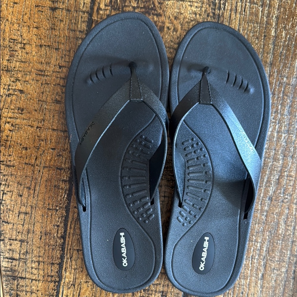 Okabashi Classic Black Sandals (Like New)